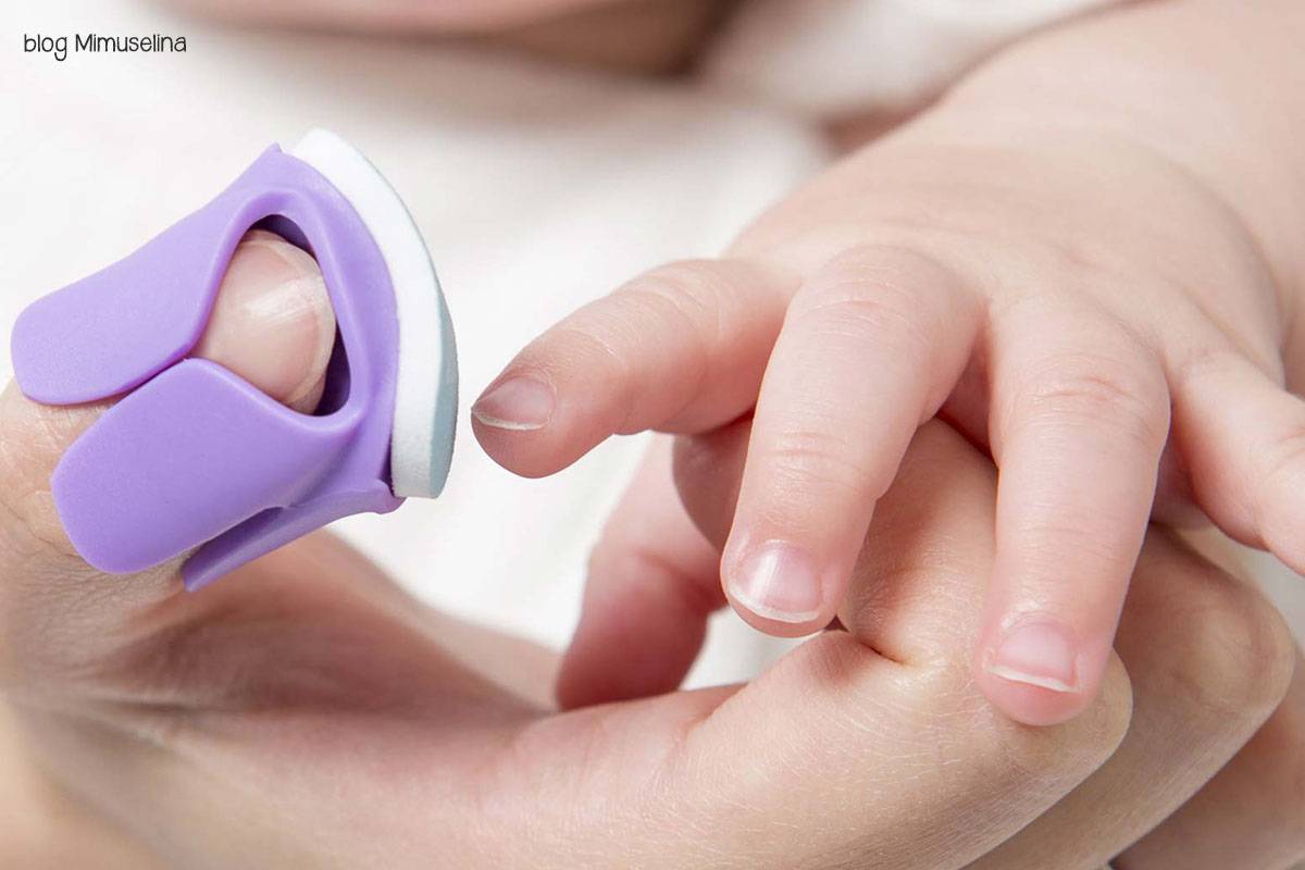 Cómo se cortan las uñas de los bebés