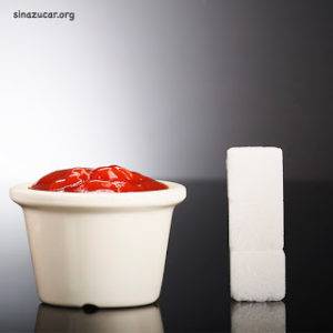 alimentacion-bebes-niños-azucar-añadida-ketchup-tomate-ingredientes-azucares-mimuselina azucar en la dieta, presencia de azúcar añadida en la comida dieta infantil