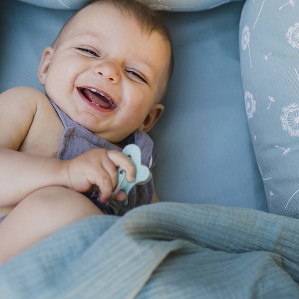 muselina-menta-bebe como duerme un bebe en verano muselina para arropar