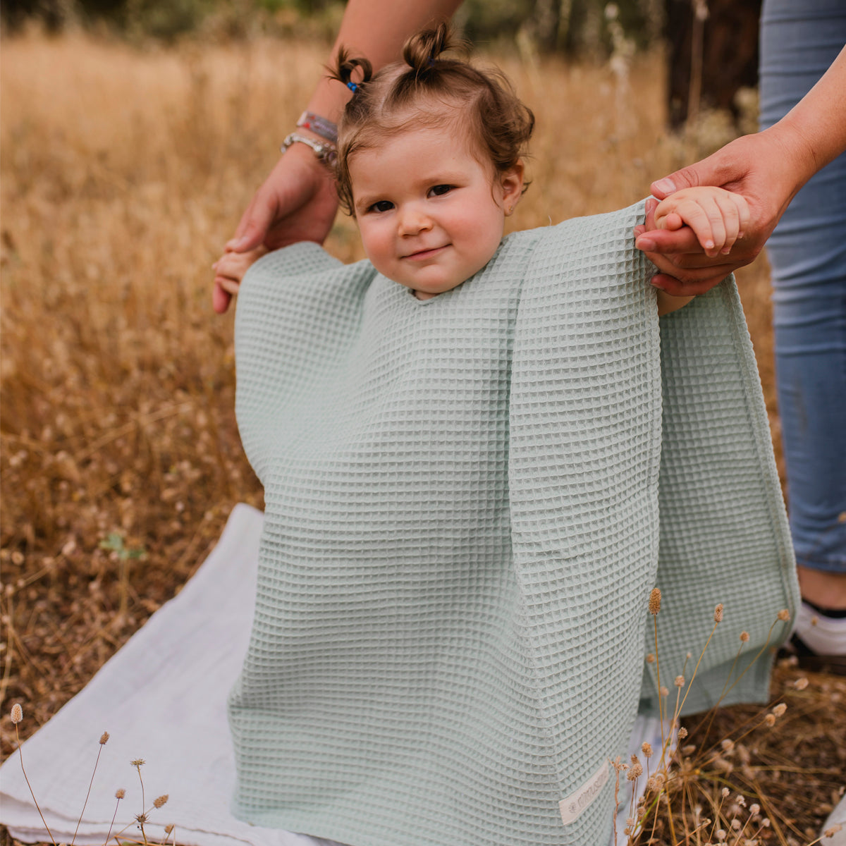 Poncho de baño para bebé de Waffle 4